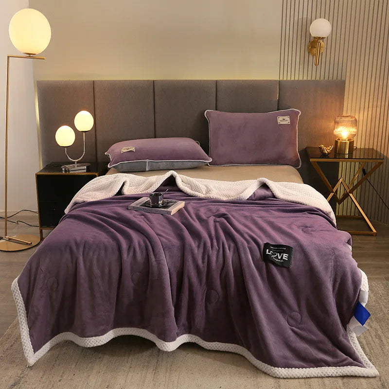 Couverture chaude Luxueuse à trois couches