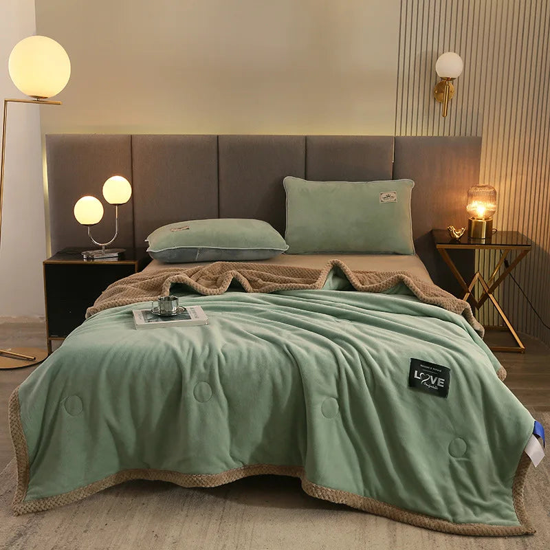 Couverture chaude Luxueuse à trois couches