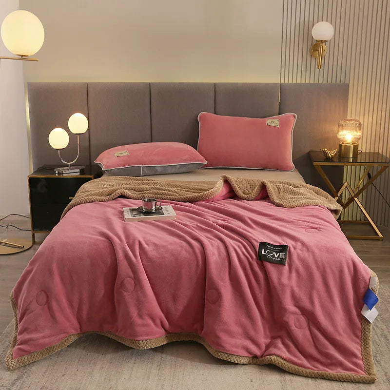 Couverture chaude Luxueuse à trois couches