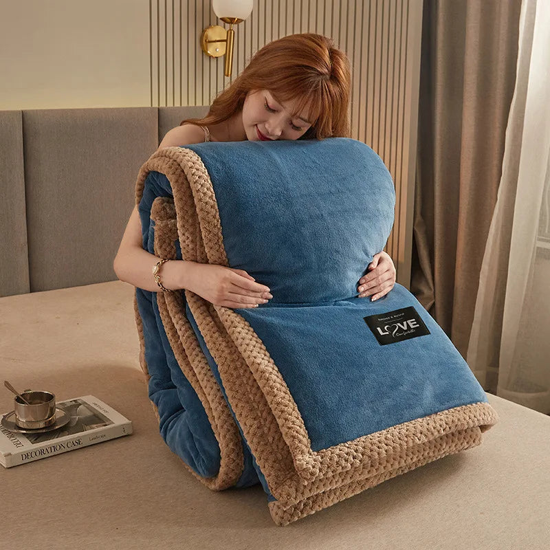 Couverture chaude Luxueuse à trois couches